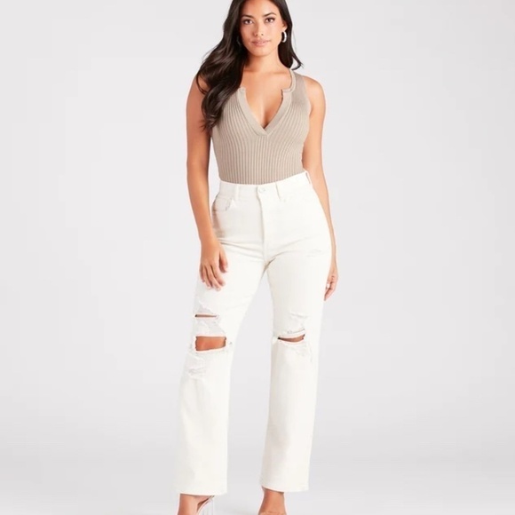 NEW Womens Down A Notch Sweater Knit Bodysuit in Taupe - Picture 2 of 7